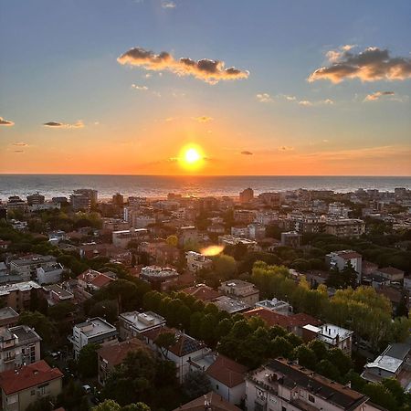 Panoramico Appartamento Vista Mare Rimini Exterior foto