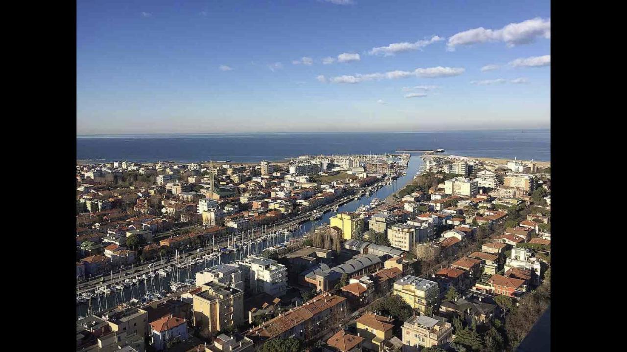 Panoramico Appartamento Vista Mare Rimini Exterior foto